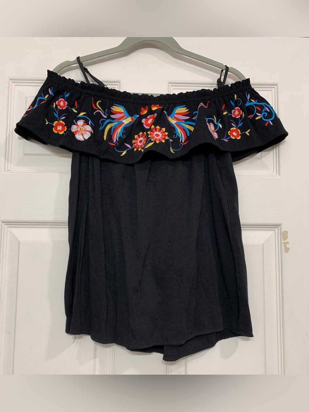 Savanna Jane Black Off The Shoulder Embroidered Boho Medium Top. 3587